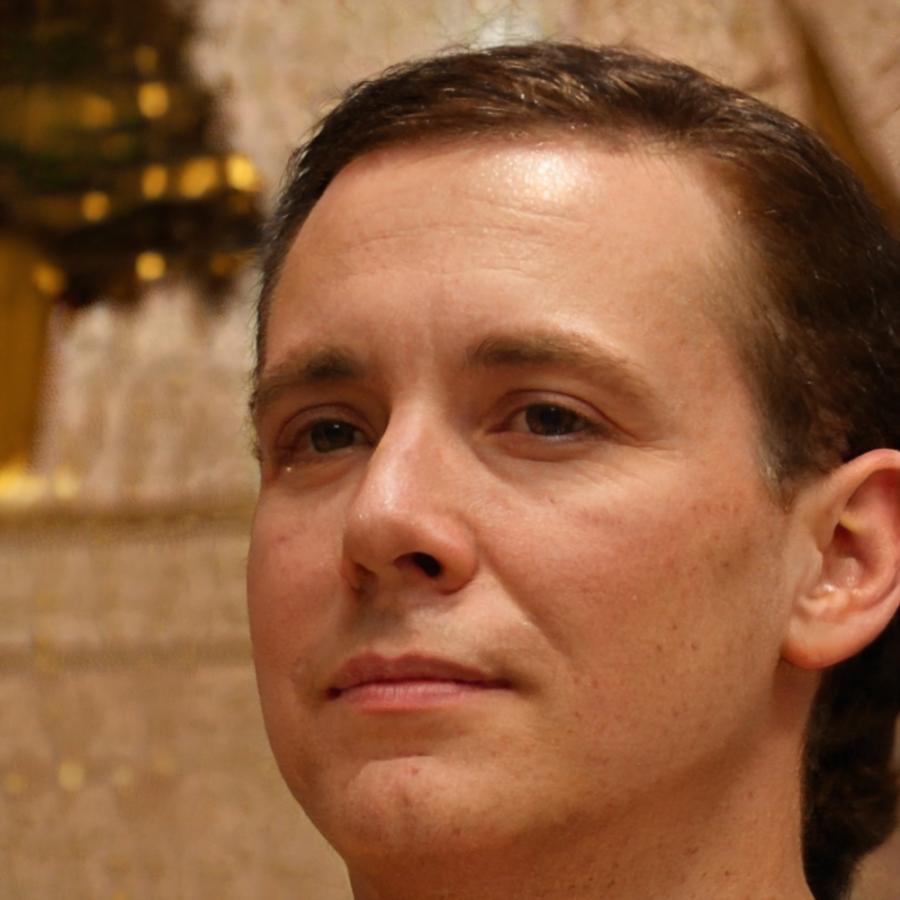 Instructor Callum Drevik